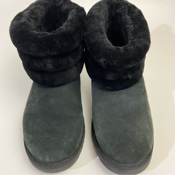 Ugg Classic Black Fluff Mini Quilted Suede Sheepskin Women Boots Size 10 Disc. - Picture 9 of 14